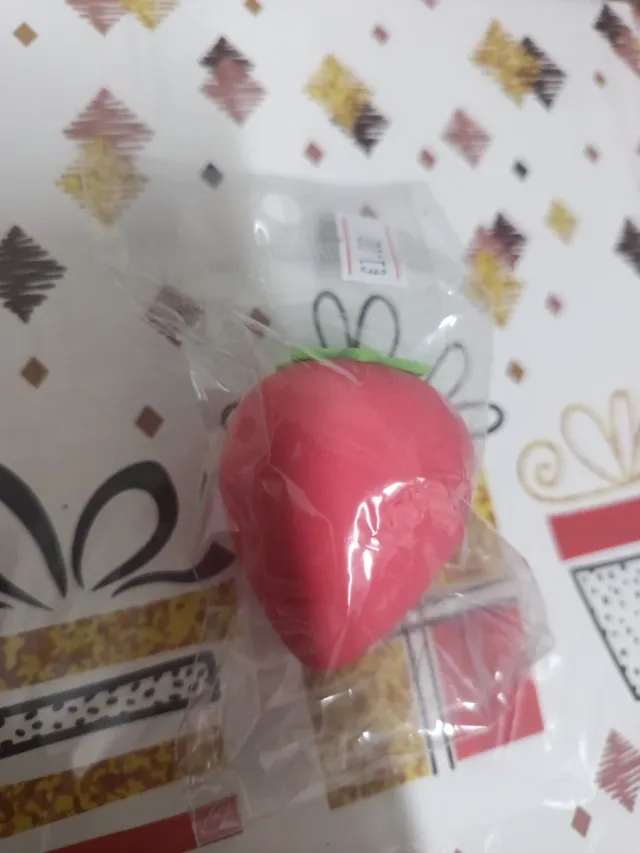 Esponja maquillaje forma fresa*