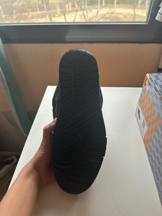 Zapatillas Louis Vuitton Negras con Estrellas