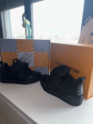 Zapatillas Louis Vuitton Negras con Estrellas