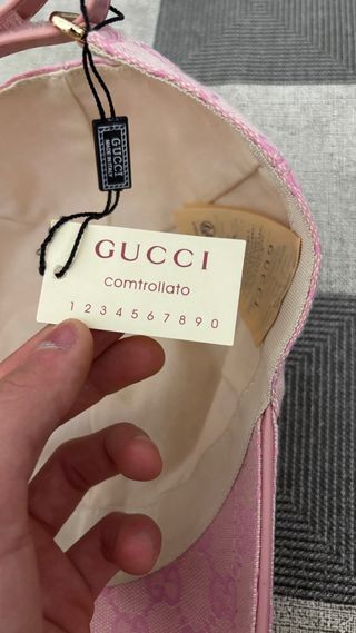 Gorra Gucci Rosa GG Supreme
