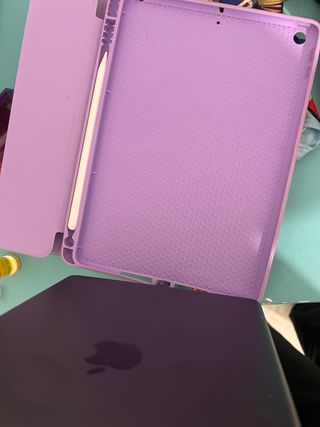 iPad Apple 7ª Gen + penna + protezioni complete