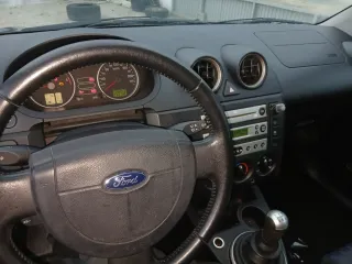 Ford Fiesta 2005