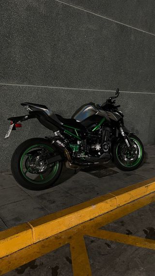 Kawasaki Z900 A2 (2024)