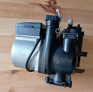 BOMBA CALDERA VIESSMANN VITODENS 100