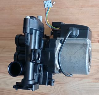 BOMBA CALDERA VIESSMANN VITODENS 100