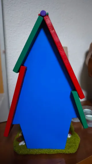 Casa de pájaros decorativa artesanal