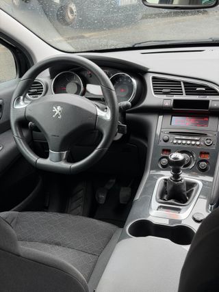 Peugeot 3008 2014 1.6 HDI 115CV