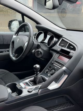 Peugeot 3008 2014 1.6 HDI 115CV