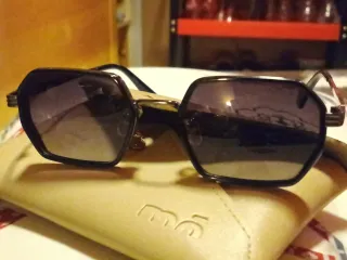 Gafas Cartier Negras y Doradas