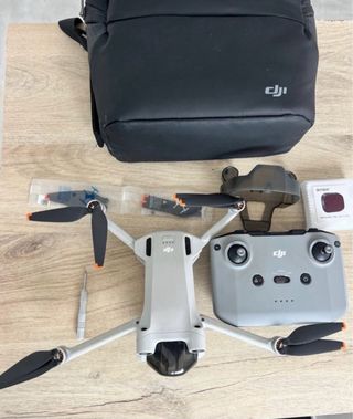 DJI Mini 3 Pro Drone + Accessori