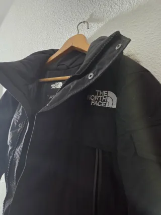 Parca The North Face 550 Dryvent Chaqueta Negra