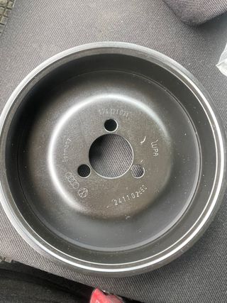 Polea Volkswagen Audi 074 121 031