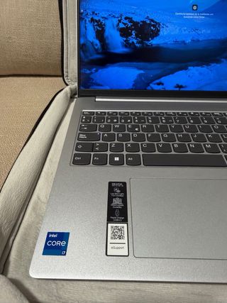 Portátil Lenovo IdeaPad Slim 5 17” i7