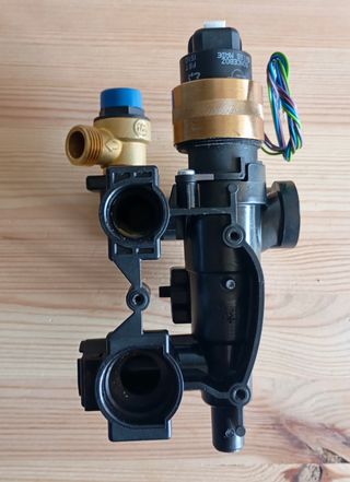 VALVULA 3 VIAS CALDERA SAUNIER DUVAL