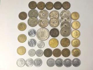 Lote 43 monedas variadas FRANCO, II REPÚBLICA ...