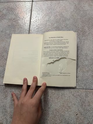 Libro Historias extraordinarias, de Roald Dahl.