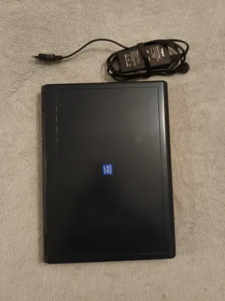 Portátil retro ASUS FL91 Pentium 4