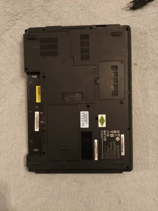 Portátil retro ASUS FL91 Pentium 4