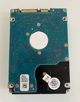 Disco Duro Hitachi 250 GB / 500 GB 2.5 SATA