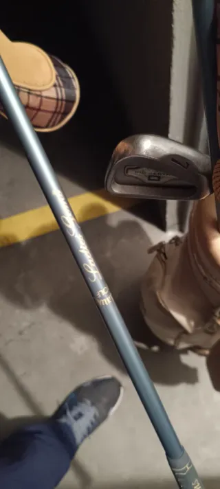 Bolsa y palos de golf mujer Callaway.