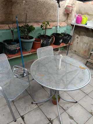Tavolo e 2 Sedie da Giardino in Ferro