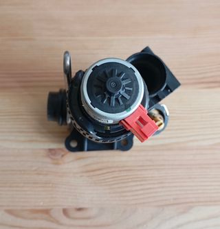 VALVULA DE 3 VIAS CALDERA VAILLANT VARIOS MODELOS