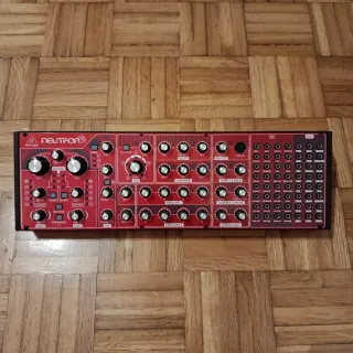 Behringer Neutron Sintetizador Modular