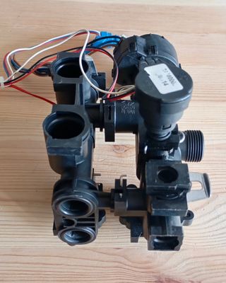 VALVULA 3 VIAS CALDERA BIASI RINNOVA COND PLUS