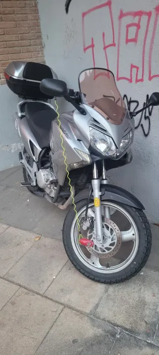 Honda Varadero XL 125 V