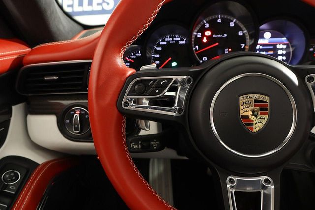 Porsche 911 Turbo S Coupe 580cv