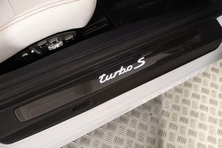 Porsche 911 Turbo S Coupe 580cv
