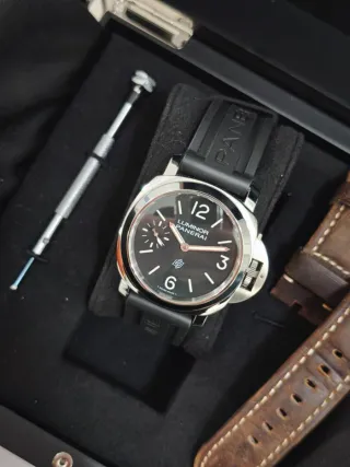Panerai Luminor Logo PAM01084