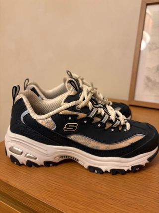 Skechers