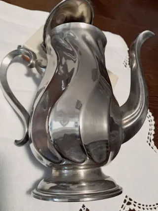 Caraffa in metallo argentato