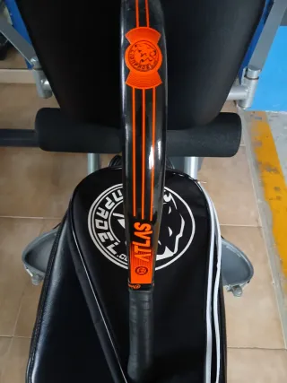 Pala de pádel Lion Atlas Full Carbon