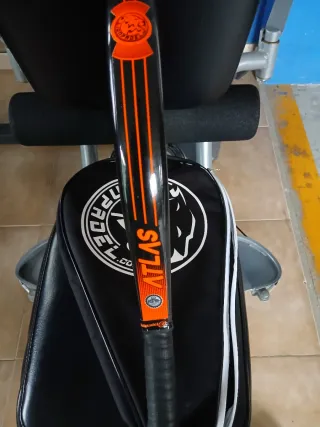 Pala de pádel Lion Atlas Full Carbon