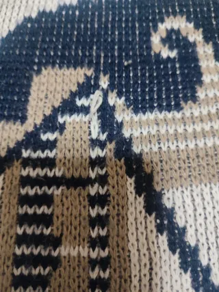 Jersey largo con cuello alto y estampado