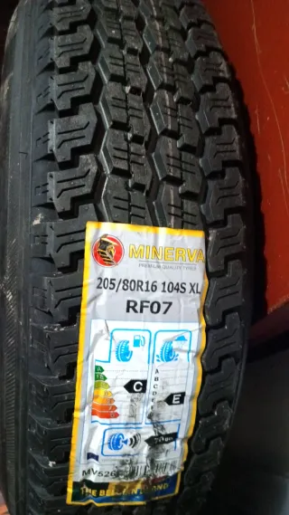 5 Ruedas 4x4 0 km caducadas  Nuevas a estrenar