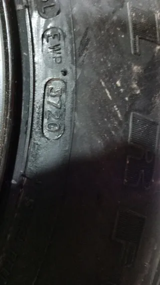 5 Ruedas 4x4 0 km caducadas  Nuevas a estrenar