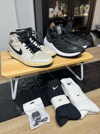 CHOLLO!! 2 Pares Nike 44,5 + Accesorios