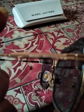 Occhiali da sole donna Marc Jacobs neri e oro