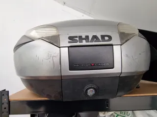 BMW F800R Naked Roja y Negra