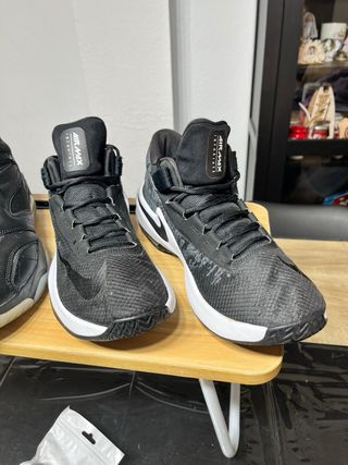 CHOLLO! 2 Pares Nike 44,5