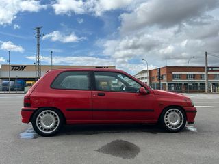 Renault Clio 1992