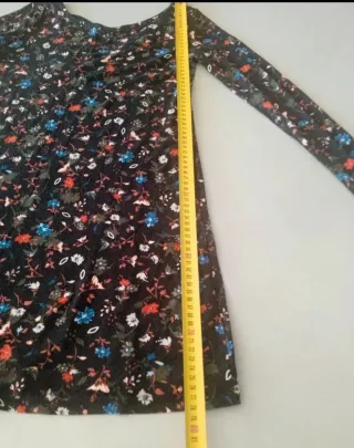 Miniabito con incrocio posteriore