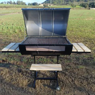 Barbacoa reciclada completa