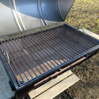 Barbacoa reciclada completa