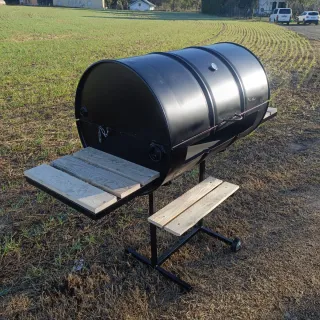 Barbacoa reciclada completa