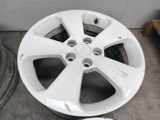 Llantas Chevrolet Honda Mazda Toyota Mitsubishi