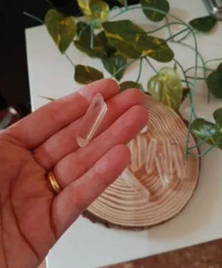 Puntas de cuarzo cristalino (14 unidades)